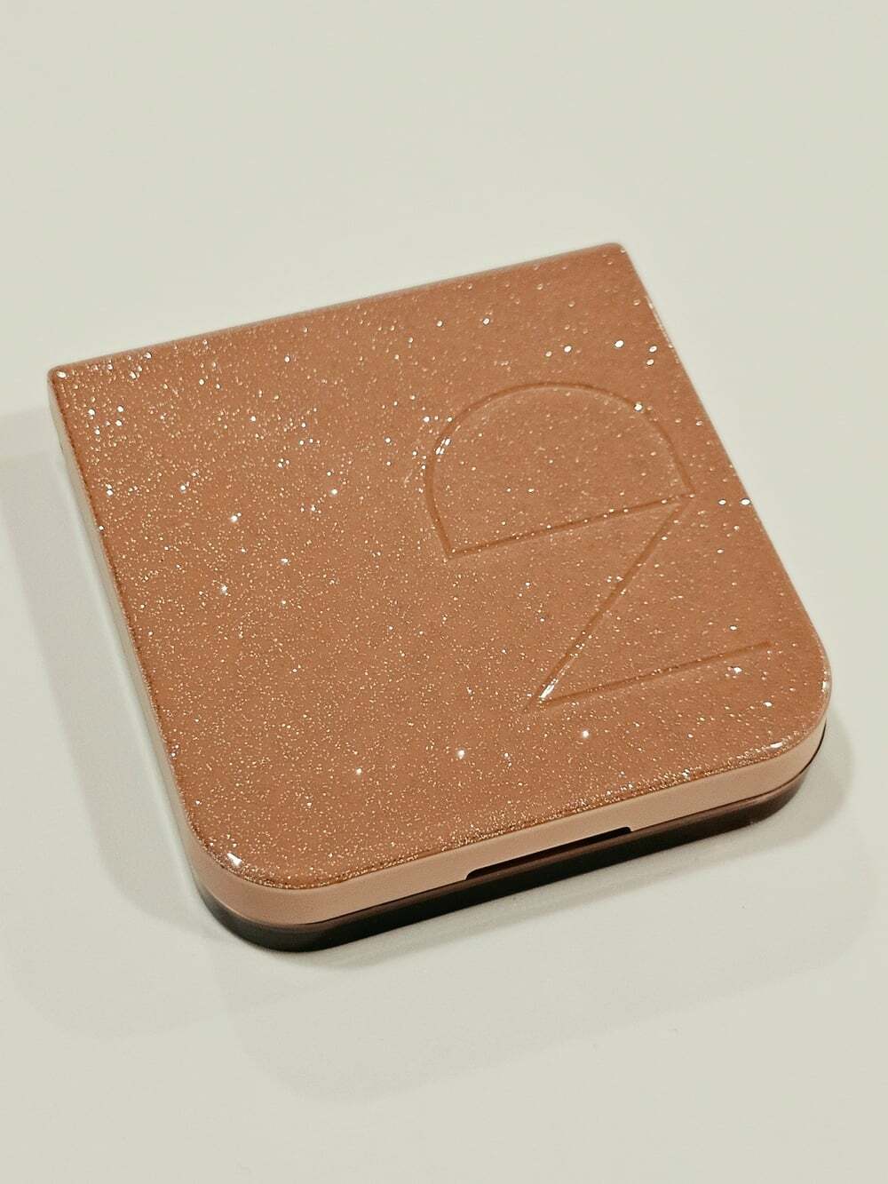 $48 MSRP - Natasha denona luxe glam PALETTE - Picture 2 of 3